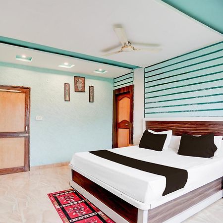 Spot On Pachmarhi Hills Hotel Exterior photo